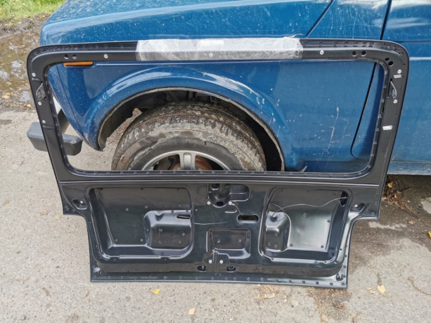 Дверь задняя пластиковая для B@3 21213, 21214 "L@DA 4x4" купить недорого с доставкой в Электросталь