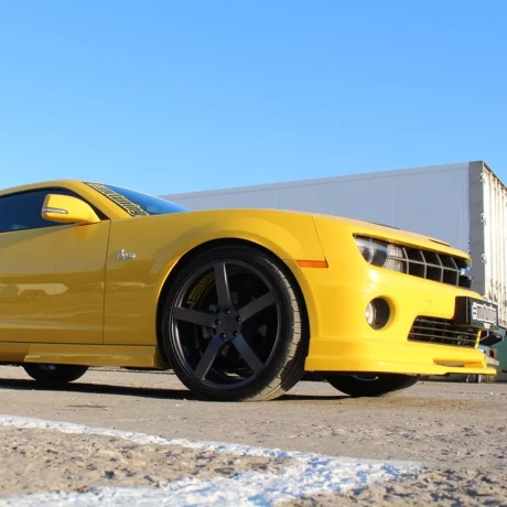 Накладка (юбка) переднего бампера (цельная) для Chevrolet Camaro SS (2009-2012) купить недорого с доставкой в Электросталь