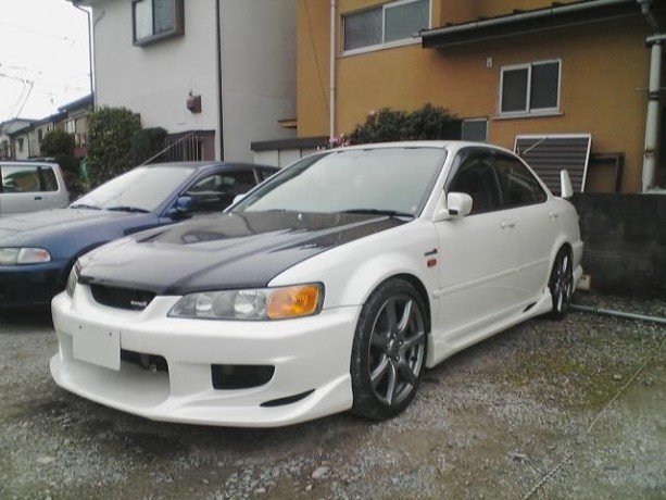 Накладки на пороги "C-West" Honda Accord/Torneo (CF3, CF4, CF5) купить недорого с доставкой в Электросталь