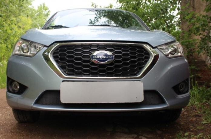 Защита радиатора "Standart" Datsun mi-Do (2015-н.в.) чёрная купить недорого с доставкой в Электросталь