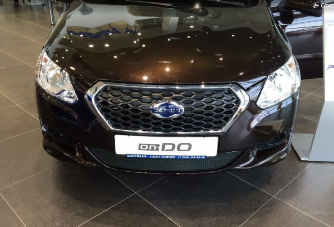 Защита радиатора "Standart" Datsun on-Do (2014-н.в.) чёрная купить недорого с доставкой в Электросталь