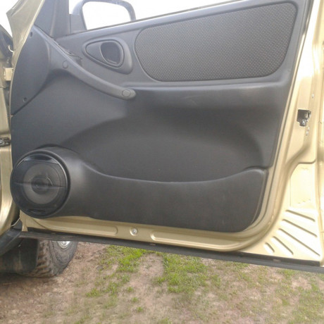 Подиумы B@3 2123 Chevrolet Niv@ (под динамик 16см) купить недорого с доставкой в Электросталь