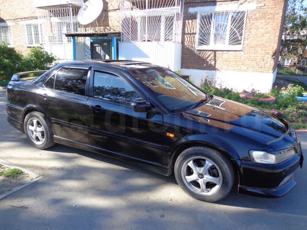 Накладки на пороги "Euro-R" Honda Accord/Torneo (Кузова CF3, CF4, CF5) купить недорого с доставкой в Электросталь